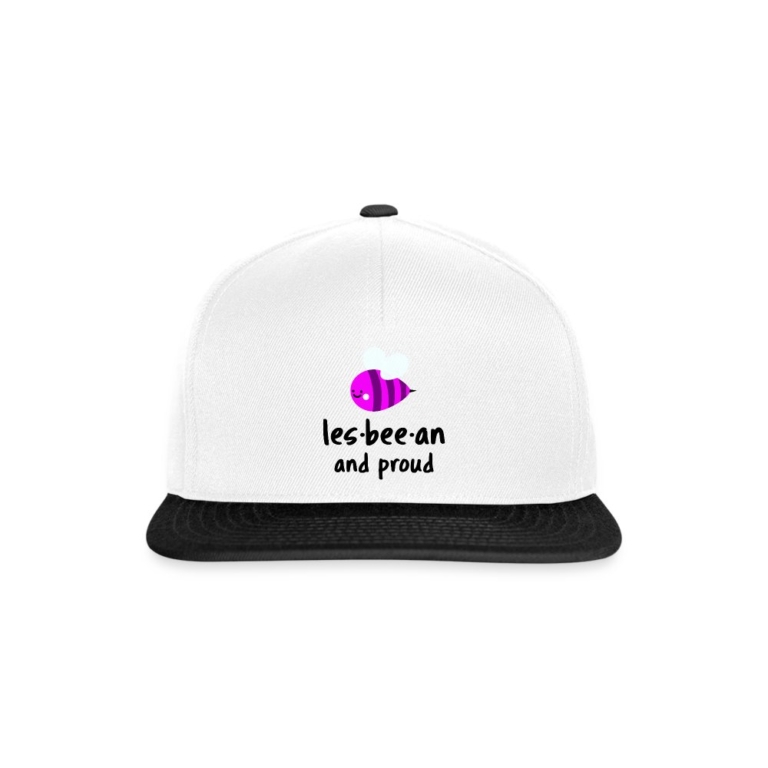 lesbian-an-proud-snapback-cap-weiss-schwarz