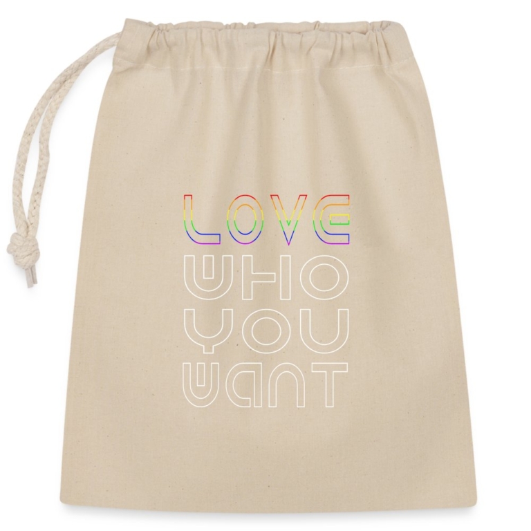 love-who-you-want-verschliessbarer-geschenkbeutel-aus-baumwolle-25x30cm-natur