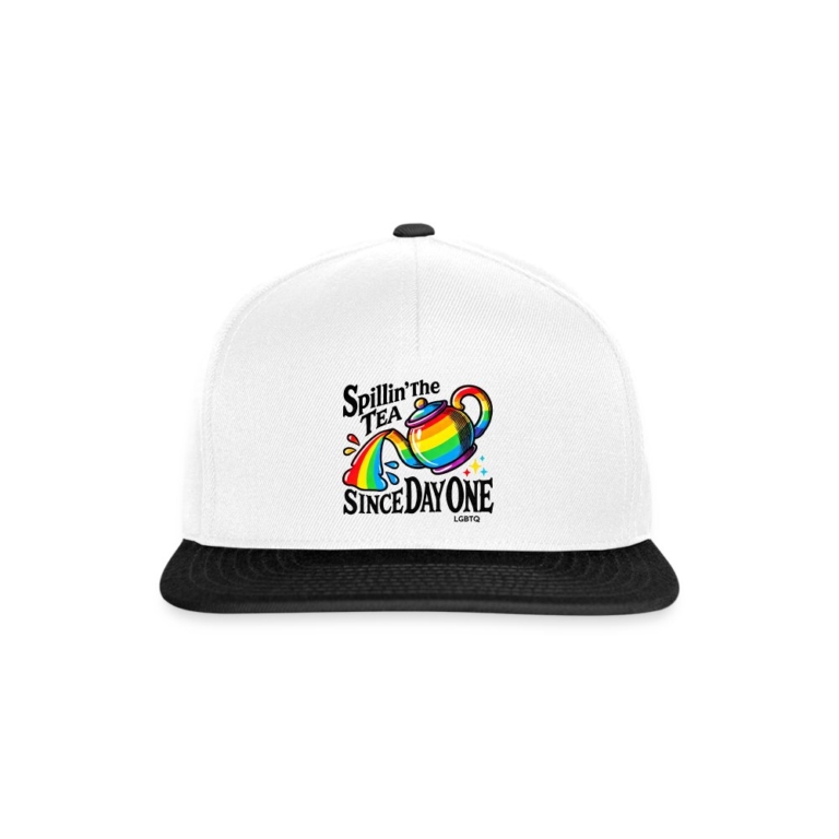 spillin-the-tea-since-day-one-snapback-cap-weiss-schwarz