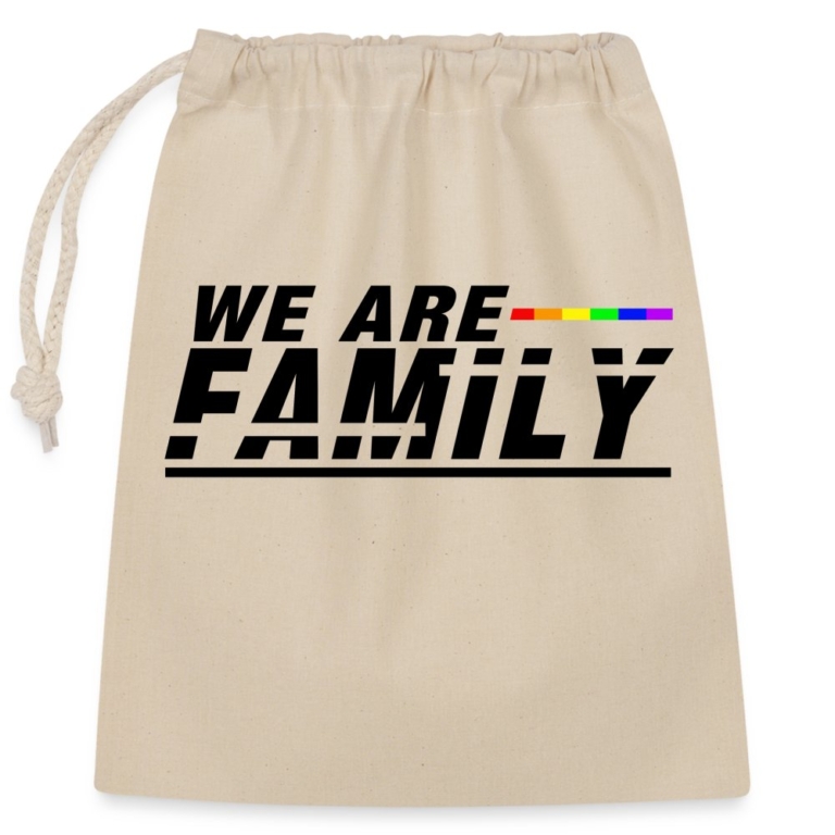 we-are-family-verschliessbarer-geschenkbeutel-aus-baumwolle-25x30cm-natur