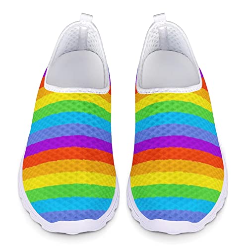 POLERO Regenbogenschuhe für Damen Herren Bunte Streifen LGBT Lässige Slip-On-Schuhe Leichte und atmungsaktive Mesh-Schuhe, EU43